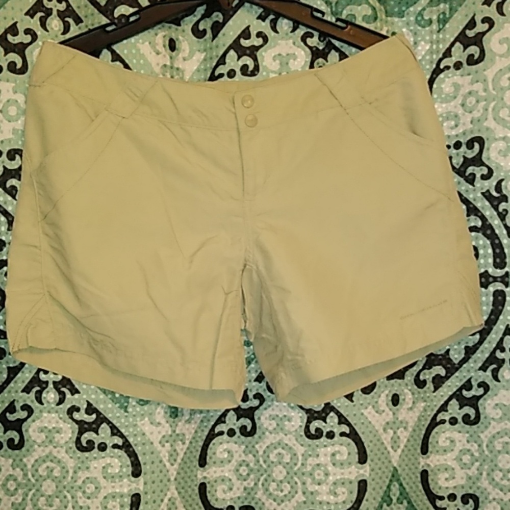 Columbia PFG shorts